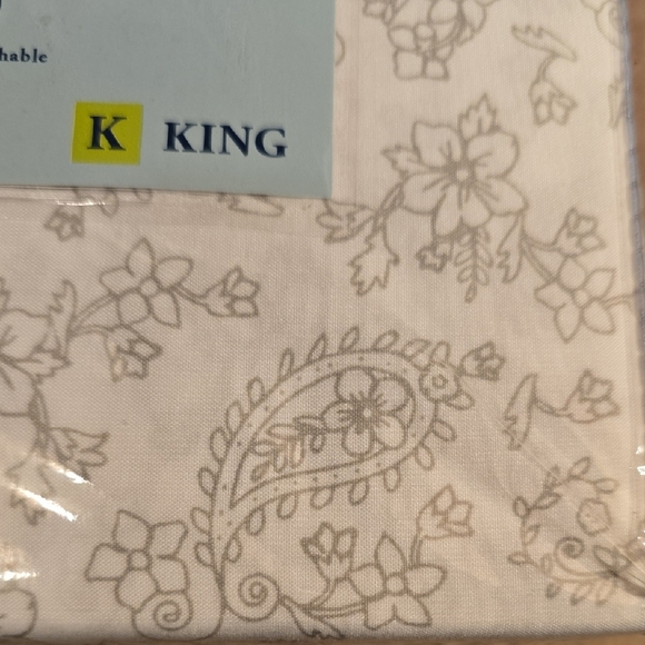 Home Classics Paisley Microfiber Sheet Set - King Size - NWT - Picture 2 of 6